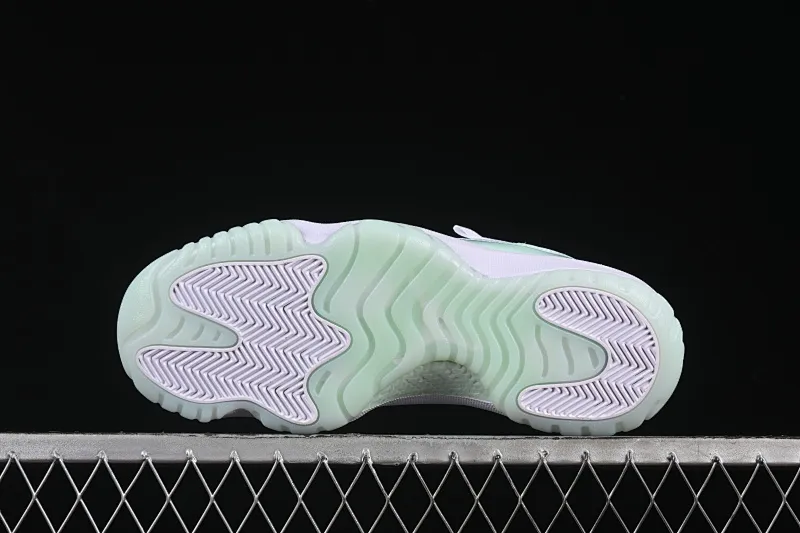 All categories Air Jordan Jordan series basketball shoes Air Jordan 11 Air Jordan 11 Low "Lgloo" AJ11 Joe 11 mint green AH7860-103